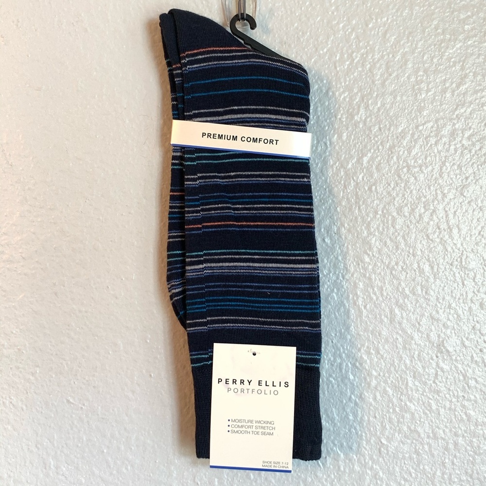 Perry Ellis Portfolio Blue Striped Crew Socks